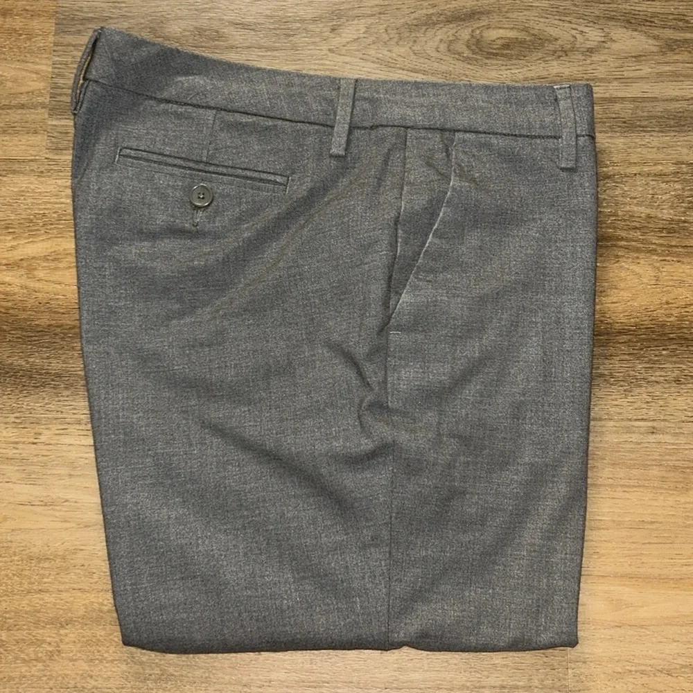 GAP STRAIGHT FIT Men's Gray Dress Pants